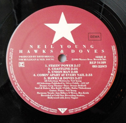 Neil Young : Hawks & Doves (LP, Album)