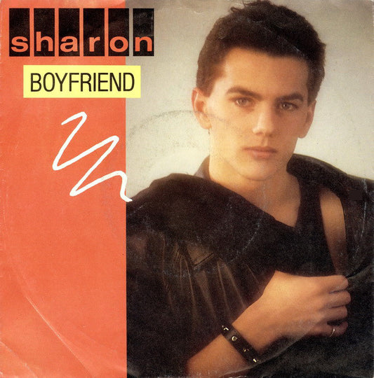 Sharon (2) : Boyfriend (7", Single)