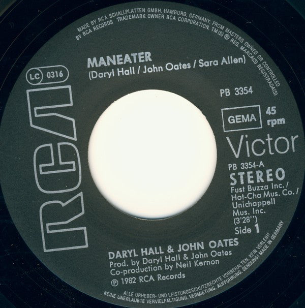 Daryl Hall + John Oates* : Maneater B/W Delayed Reaction (7", Single)