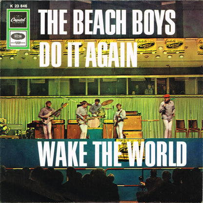 The Beach Boys : Do It Again / Wake The World (7", Single)