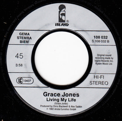 Grace Jones : Love Is The Drug (7", Single)