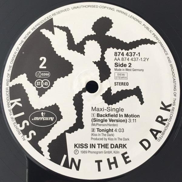 Kiss In The Dark : Backfield In Motion (12")