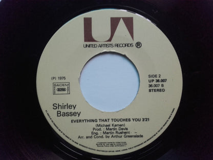 Shirley Bassey : Living (Version Anglaise De "Chante") / Everything That Touches You (7")