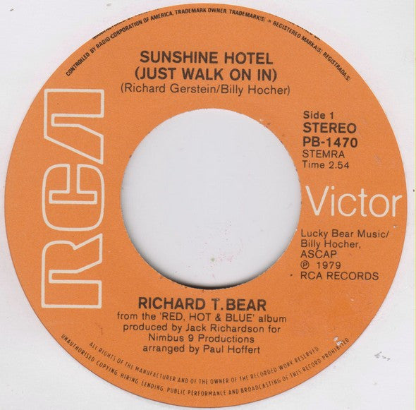 Richard T. Bear : Sunshine Hotel (7", Single)