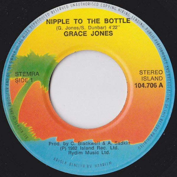 Grace Jones : Nipple To The Bottle / The Apple Stretching (7", Single)